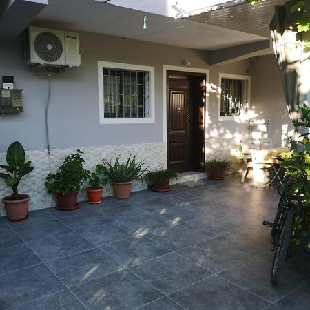 Guest House Emi Berat Esterno foto