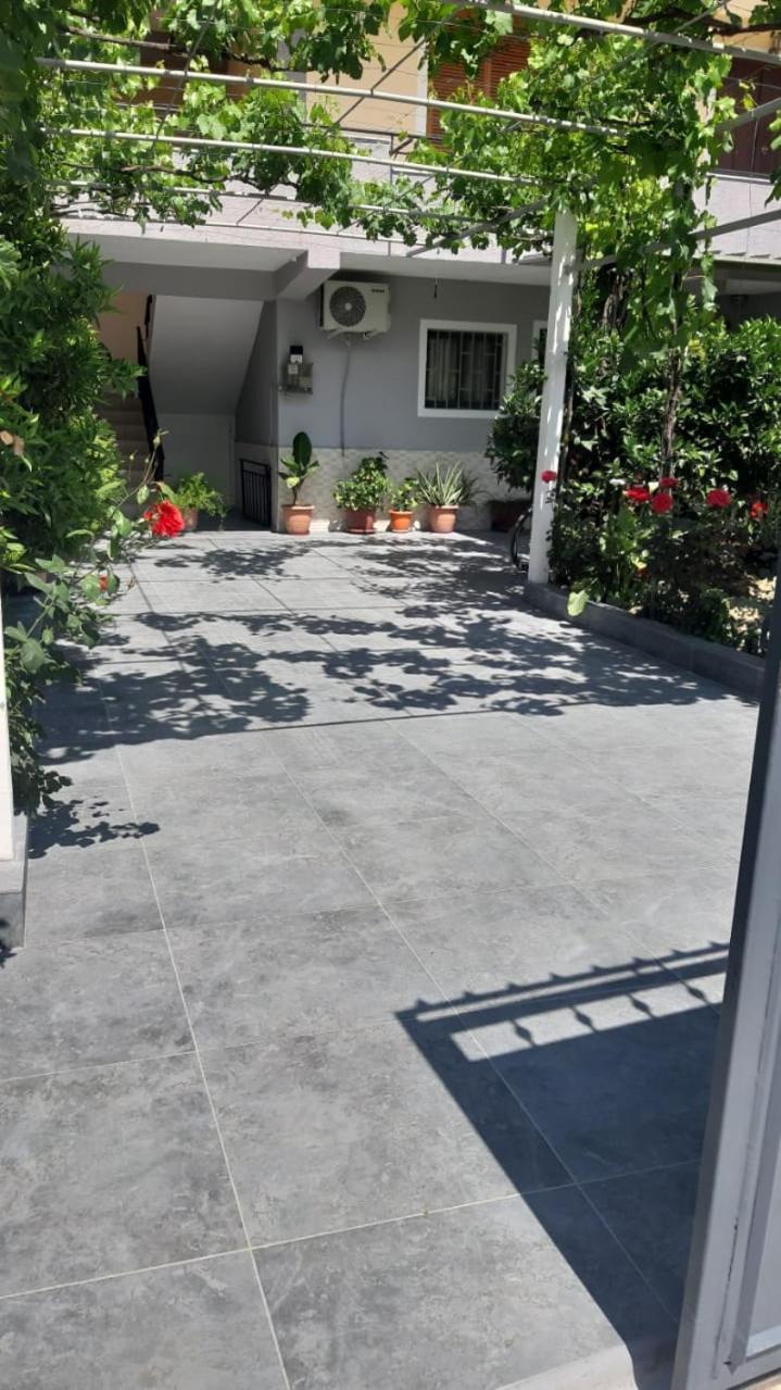 Guest House Emi Berat Esterno foto